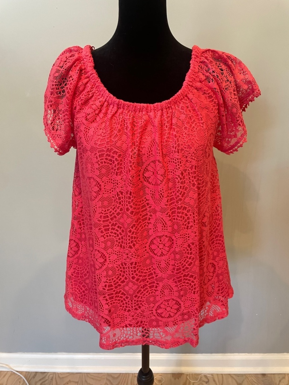 Women's Crochet Lace Peasant Top - deep pink new
